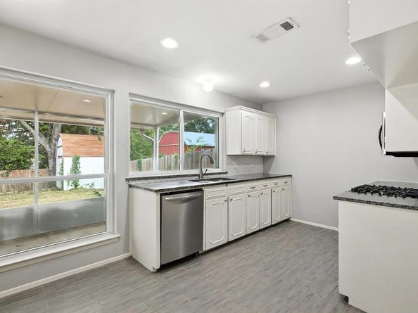 2102  Jacqueline Drive , Denton Texas 76205