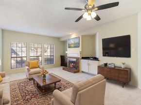 3101  Townbluff Drive  1013, Plano Texas 75075