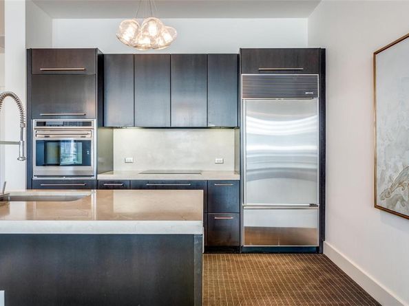 2200  Victory Avenue  701, Dallas Texas 75219