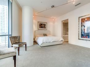 2200  Victory Avenue  701, Dallas Texas 75219