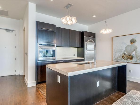 2200  Victory Avenue  701, Dallas Texas 75219