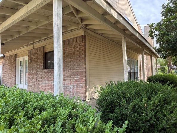413  Creekwood Lane , Lewisville Texas 75067