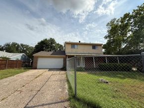 413  Creekwood Lane , Lewisville Texas 75067