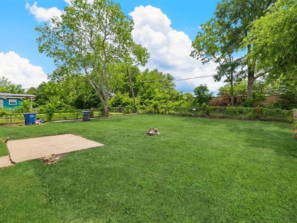 9814  Bluffcreek Drive , Dallas Texas 75227