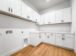 2417  Merlin Street , Dallas Texas 75215