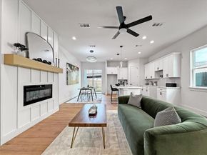 2417  Merlin Street , Dallas Texas 75215
