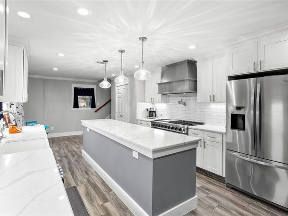 3905  Shady Creek Drive , Euless Texas 76040