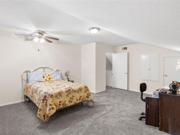 3905  Shady Creek Drive , Euless Texas 76040