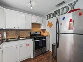 5200  Lovell Avenue , Fort Worth Texas 76107