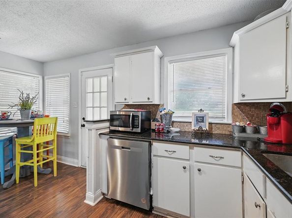 5200  Lovell Avenue , Fort Worth Texas 76107