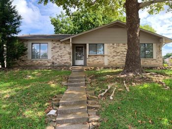 4742  Cliffwood Drive 
