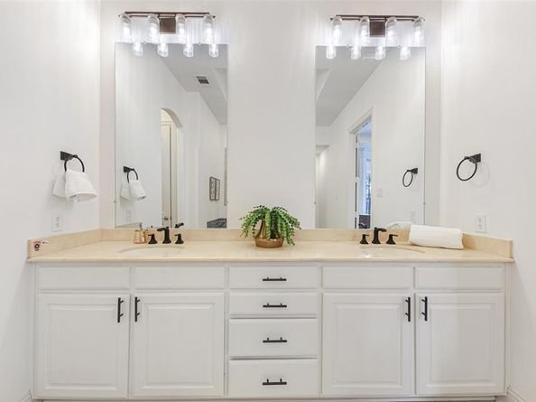 2600  Grail Maiden Court , Lewisville Texas 75056
