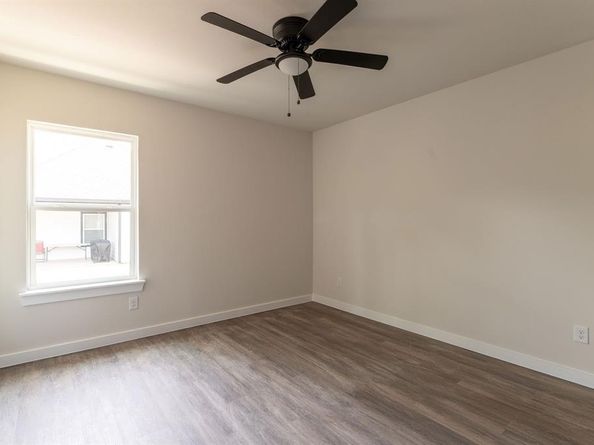 2927  Angle Avenue , Fort Worth Texas 76106