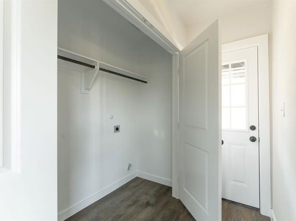 2927  Angle Avenue , Fort Worth Texas 76106