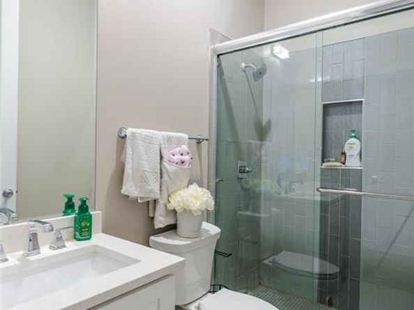 4060  Spring Valley Road  105, Farmers Branch Texas 75244