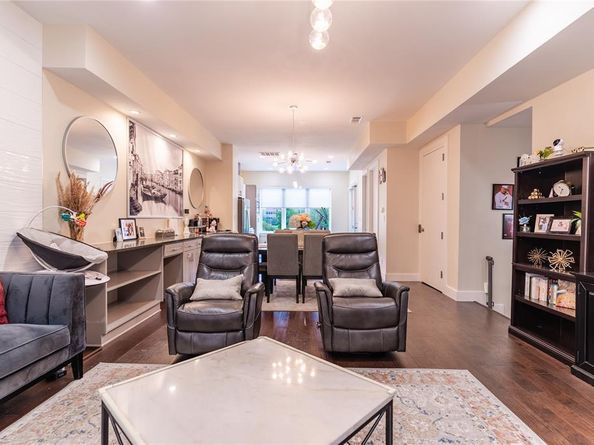 4060  Spring Valley Road  105, Farmers Branch Texas 75244