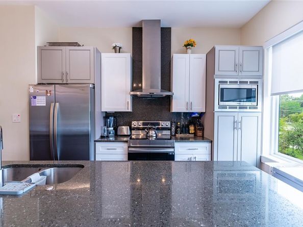4060  Spring Valley Road  105, Farmers Branch Texas 75244
