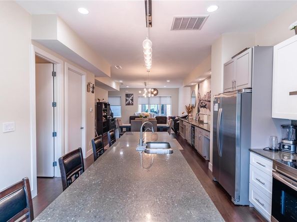 4060  Spring Valley Road  105, Farmers Branch Texas 75244