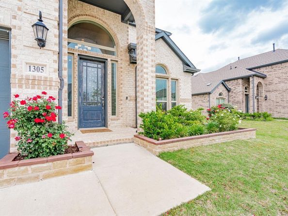 1305  Summer Lane , McKinney Texas 75071
