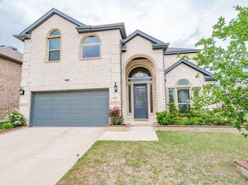 1305  Summer Lane 