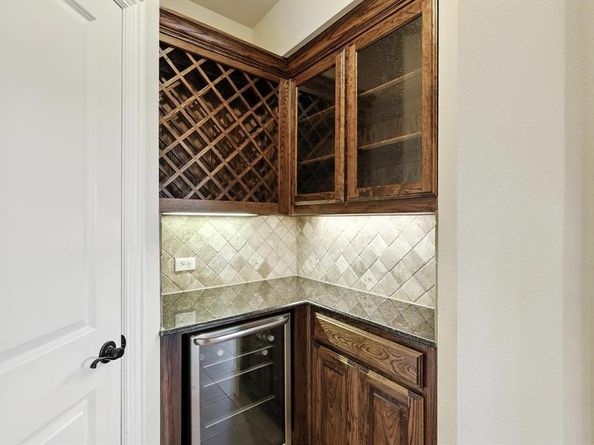 2823  Millington Drive , Highland Village Texas 75077