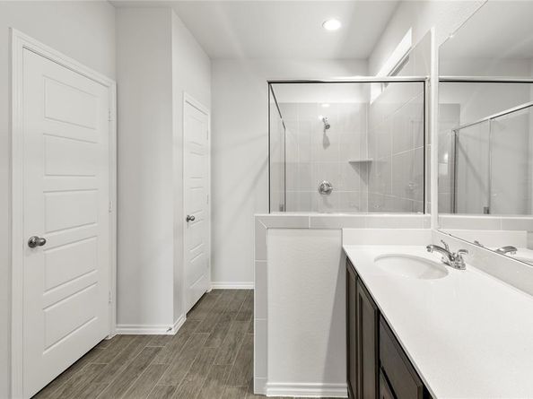 1617  Meadow Crest Drive , Aubrey Texas 76227
