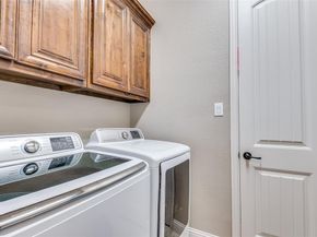 5019  Empire Way , Irving Texas 75038