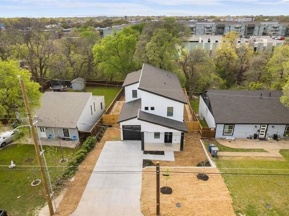 2111  Brookhaven Drive , Dallas Texas 75224