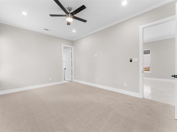 2111  Brookhaven Drive , Dallas Texas 75224
