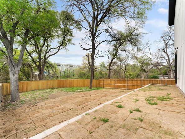 2111  Brookhaven Drive , Dallas Texas 75224