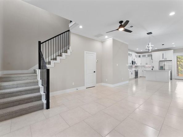 2111  Brookhaven Drive , Dallas Texas 75224