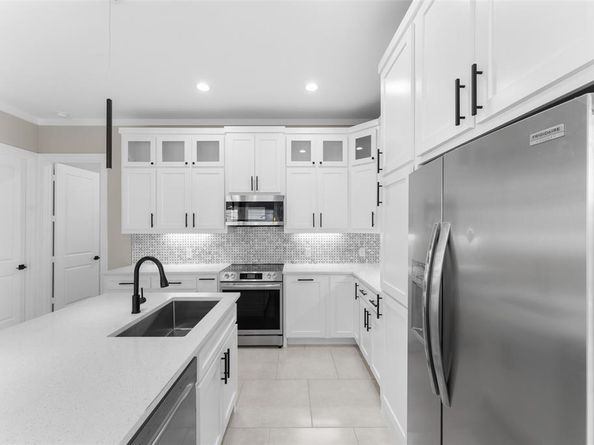 2111  Brookhaven Drive , Dallas Texas 75224