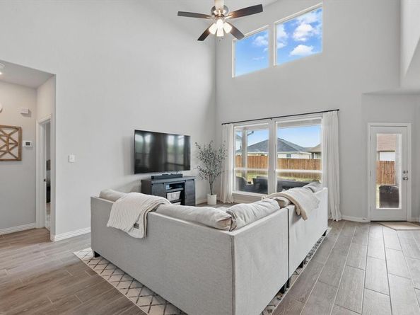 2400  Peebles Lane , Denton Texas 76207