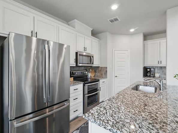 2400  Peebles Lane , Denton Texas 76207