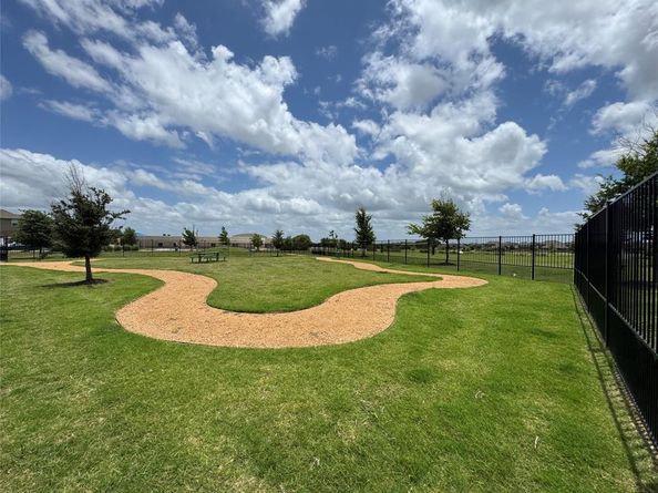 712  Liner Lane , Fate Texas 75087