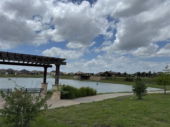 712  Liner Lane , Fate Texas 75087