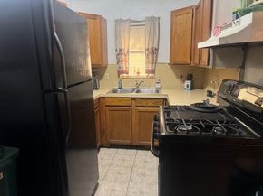 610 W 12th Street , Dallas Texas 75208