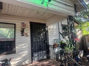 610 W 12th Street , Dallas Texas 75208