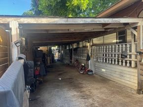 610 W 12th Street , Dallas Texas 75208