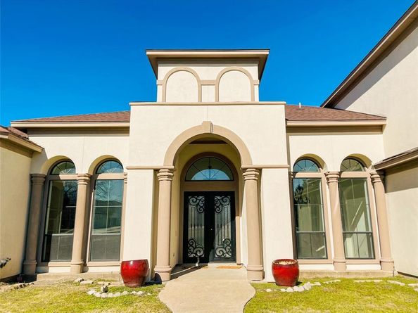 2861  Lakeview Drive , Cedar Hill Texas 75104