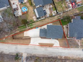 3230  6th Avenue , Fort Worth Texas 76110