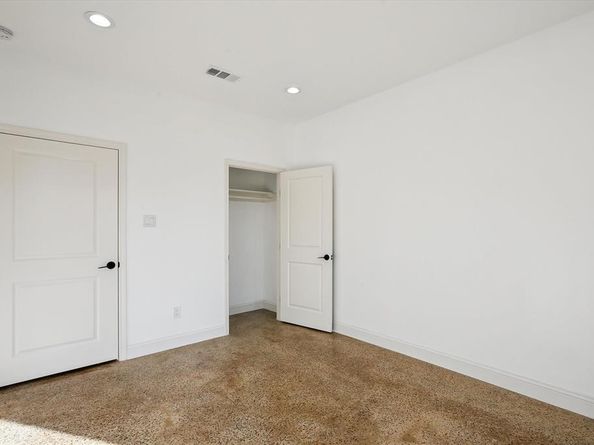 116 S Tatum Avenue , Dallas Texas 75211