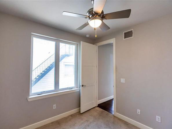 2016 N Fitzhugh Avenue  101, Dallas Texas 75204