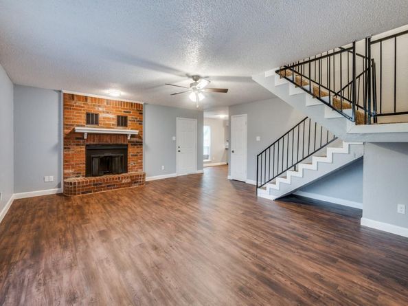 1208  English Street  1210, Irving Texas 75061