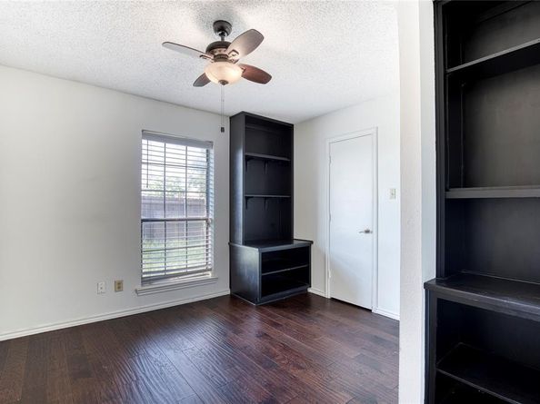 320  Blue Quail Court , Bedford Texas 76021