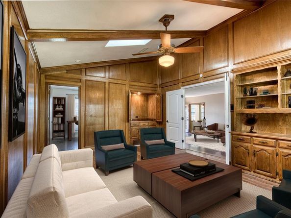 320  Blue Quail Court , Bedford Texas 76021