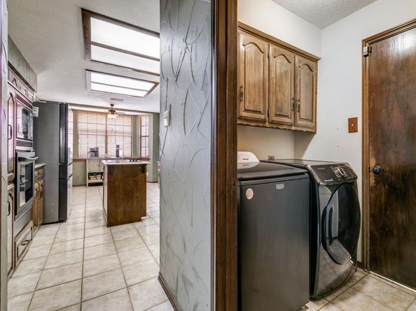 320  Blue Quail Court , Bedford Texas 76021