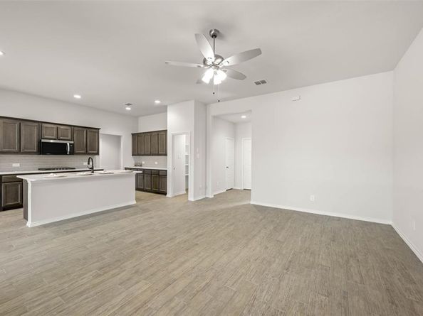 501  Pebble  , Azle Texas 76020