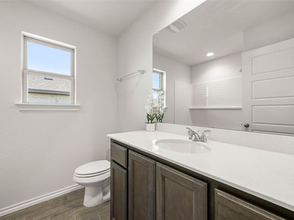 501  Pebble  , Azle Texas 76020