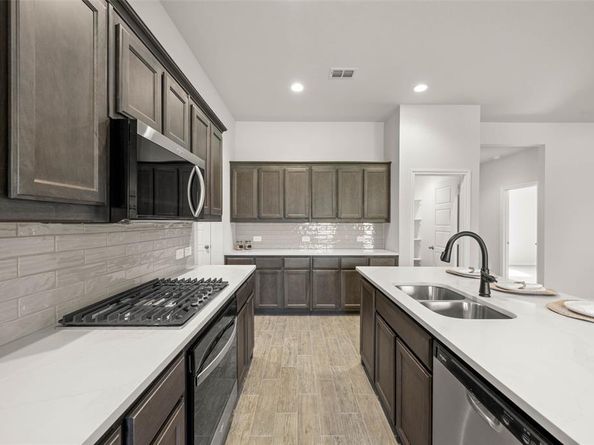 501  Pebble  , Azle Texas 76020